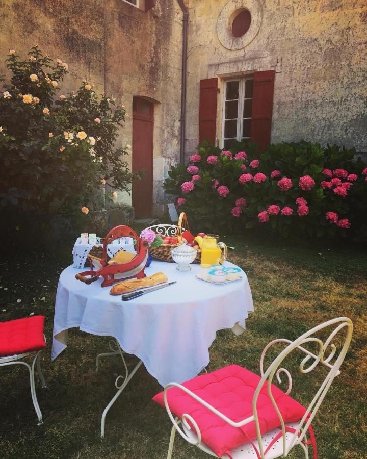 Chateau Le Mejean Pessac-sur-Dordogne Екстер'єр фото